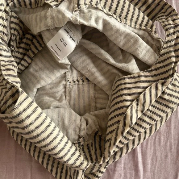 Orseund Iris Black and Tan Striped Tote - Picture 10 of 11